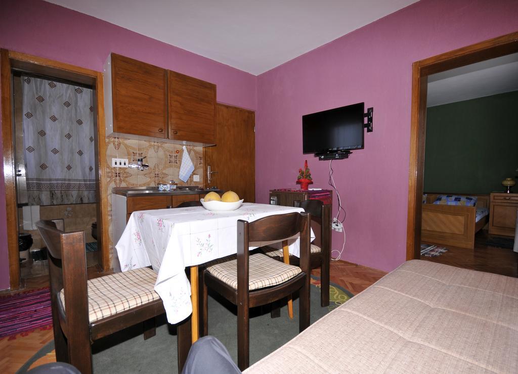 Marko Apartments Улцинь Екстер'єр фото